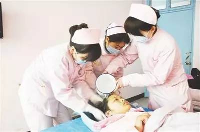 顺产后的护理查房,顺产产后护理病人流程