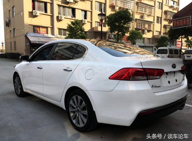 东风起亚k4顶配,3万落地起亚k4