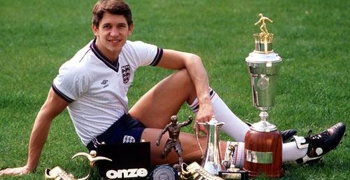 当今世界足坛十大前锋,足坛历史十大暴力前锋