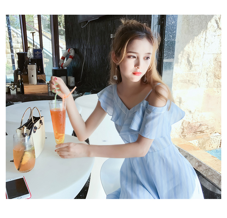 女士秋天连衣裙30-40岁,秋天必买的4款连衣裙时髦又好看