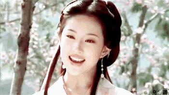 舒畅晒与刘亦菲19年前合照回放,85后女星18岁旧照刘亦菲舒畅真美