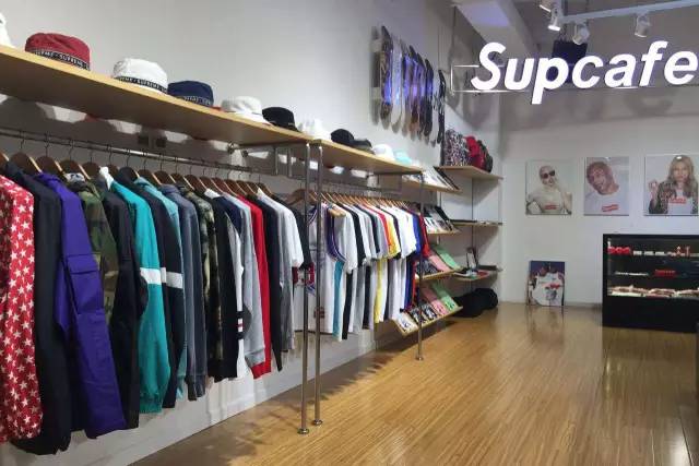 七夕福利|你穿这么潮,就来Supreme逛逛吧