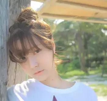 女生校园发型推荐图片,适合高中女生的发型短发教程