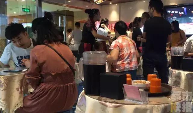 西安凌晨海底捞,西安海底捞曝光