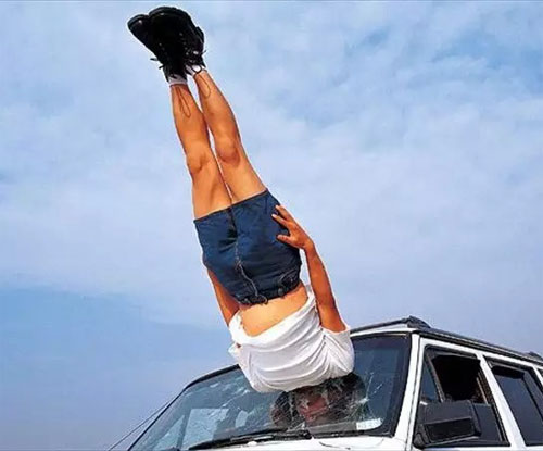 问男友送过前任什么礼物,问男友送自己什么礼物