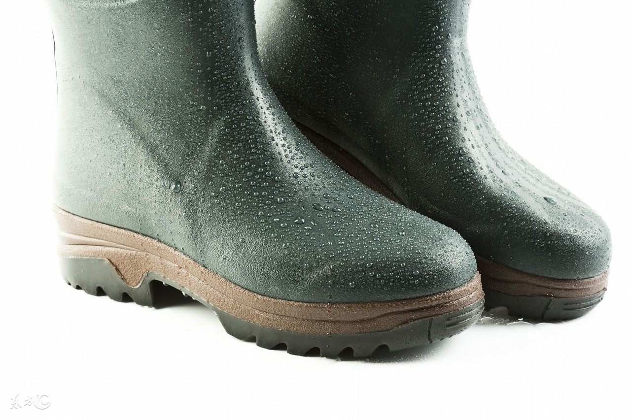 下雨天怎么防止脚水肿,香港脚要如何预防