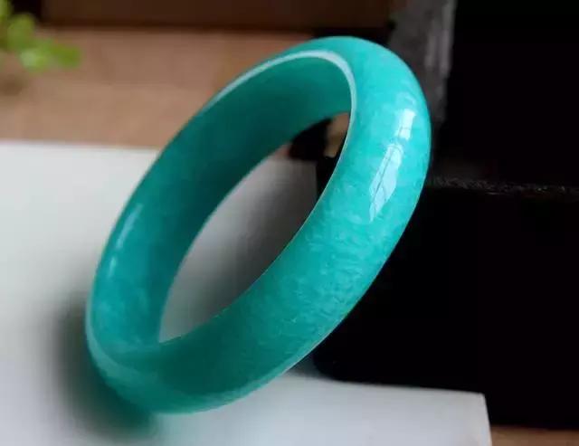 强酸的天河石和天然的天河石区别,天河石和玛瑙石的区别