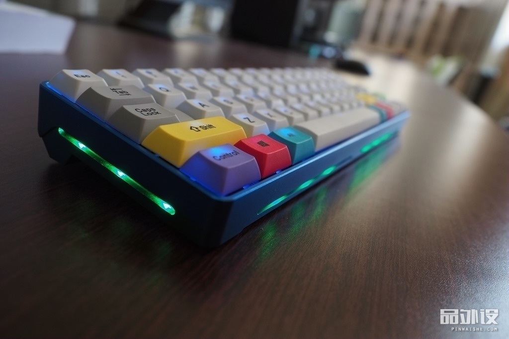 凯酷客制化机械键盘KC-SP64评测