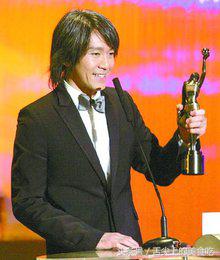 周星驰出生在中国内地吗,周星驰是在香港出生吗