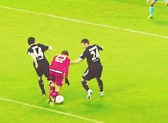 二娃穆勒搞笑视频,托马斯二娃搞笑视频