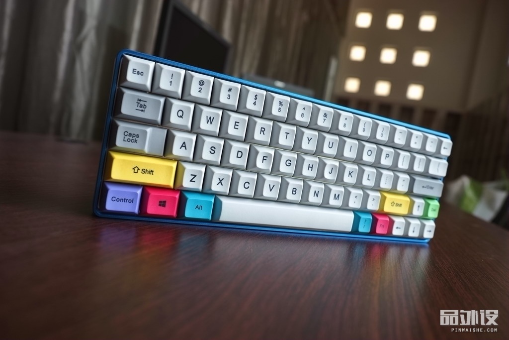 凯酷客制化机械键盘KC-SP64评测