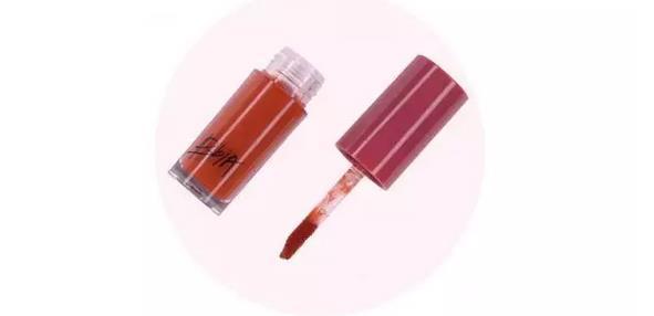 别人涂口红好看自己涂不好看,别人涂口红随便都好看