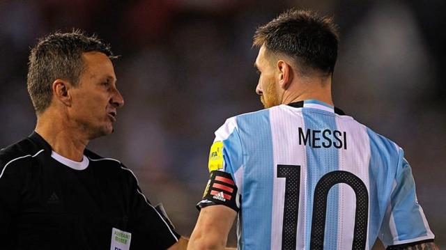 世界杯荷兰悲情淘汰出局,世界杯14决赛荷兰vs阿根廷赛况