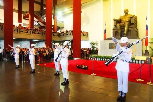 一般我不告诉别人……今年周边哪儿人少？