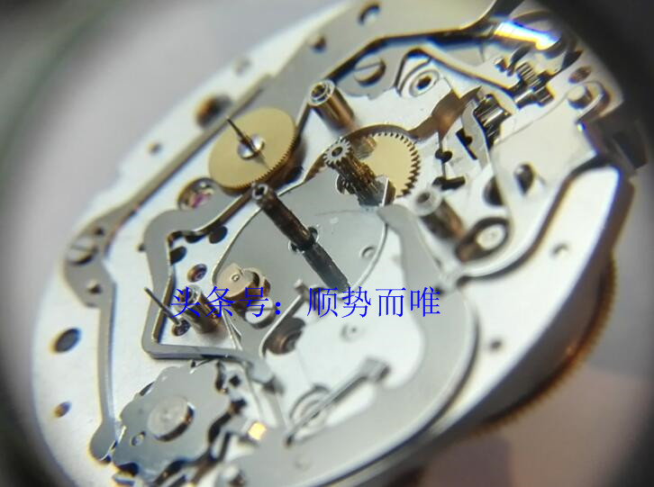 沈阳修表师傅分享：天梭T035627A计时机械塑料机芯C01.211揭秘