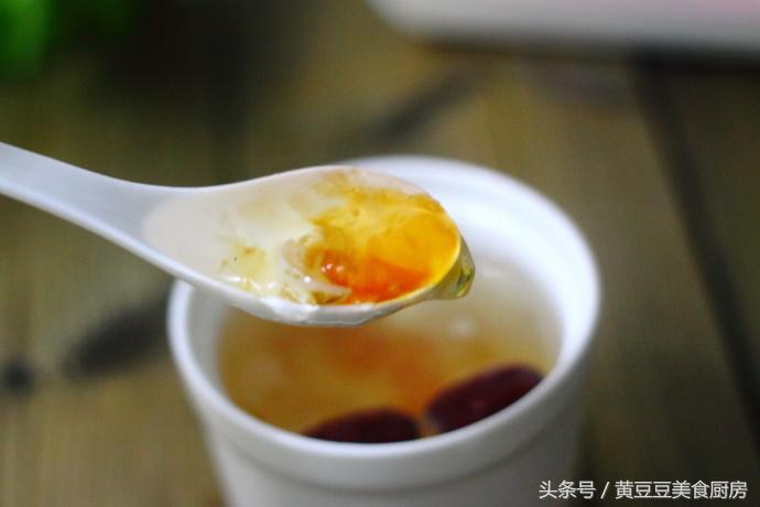 女人最适宜喝的7款养颜美容汤,女人要想皮肤好应喝什么茶