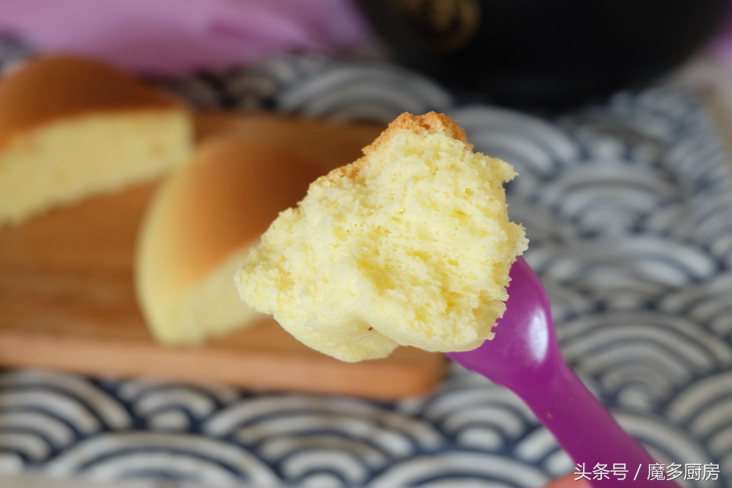 用电饭煲做蛋糕的最简单教程,用电饭煲做蛋糕的简单方法快捷