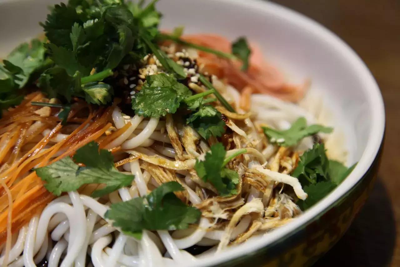 9月机票白菜价！洛阳出发飞遍半个中国，比坐高铁还便宜！