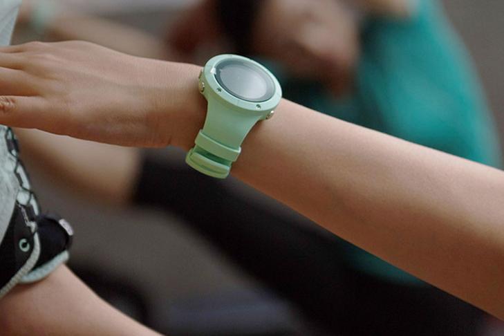 颂拓斯巴达酷跑运动手表 (颂拓斯巴达trainerwrist多少钱)