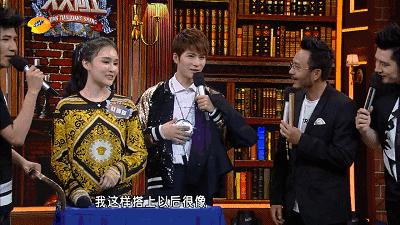 宋小宝带赵本山女儿出席活动,赵本山的女儿赵一涵和宋小宝