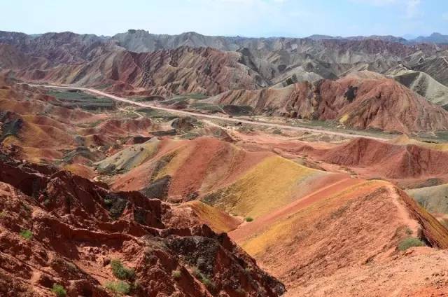 带着老伴穷游,60大叔自驾房车带老伴环游中国