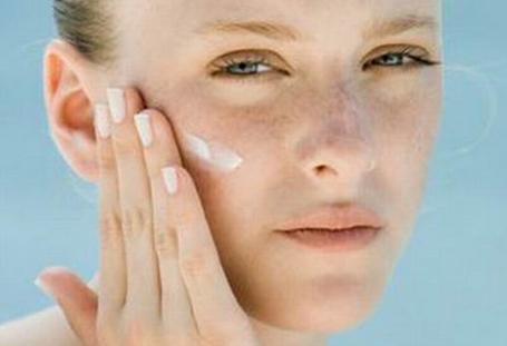 脸色暗沉发黄怎样才能有效的调理,女性脸色暗沉发黄无光泽如何调理