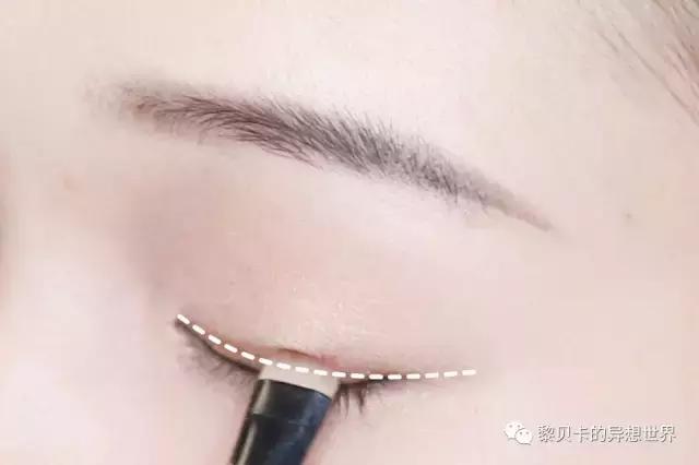 早上只有十分钟？手把手教你化出精致妆容！