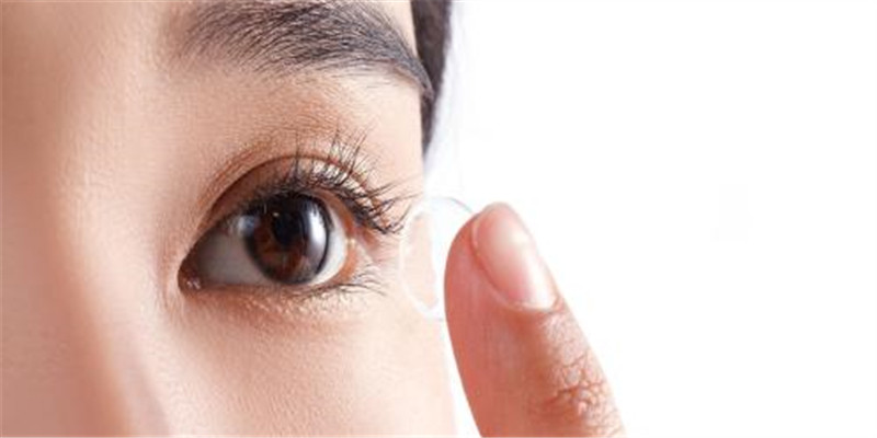 戴框架眼镜会让眼变小吗,长期戴框架眼镜脸部会变形吗