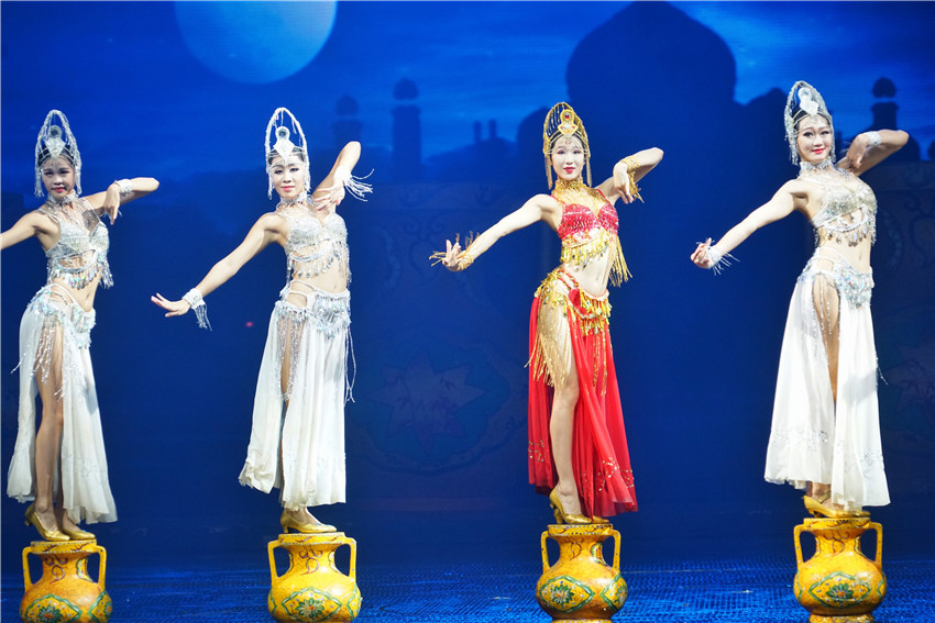 三亚宋城千古情两日游,三亚宋城千古情能容纳多少人