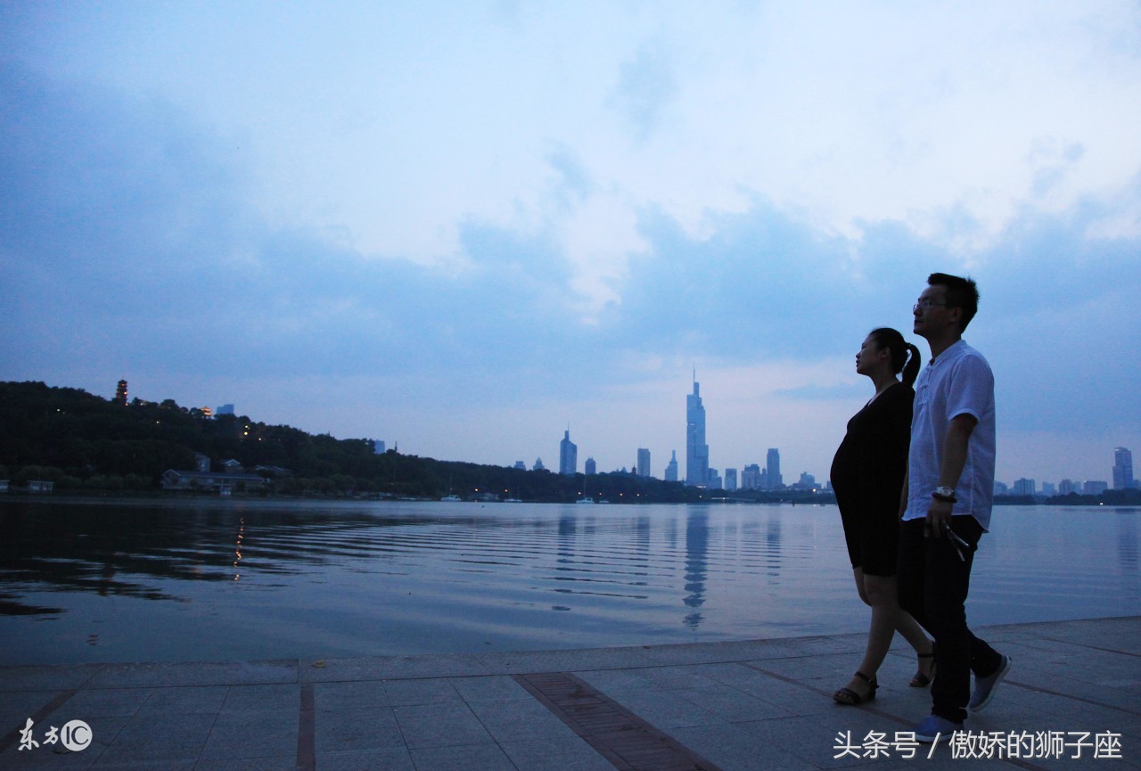 快到预产期宝宝在肚子里不怎么动,预产期到了孩子还在肚子里没动静