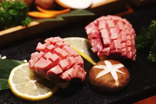 伊势丹楼上,伊势丹店