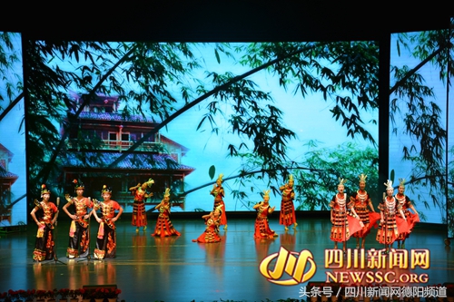 引领孩子成人成才：德阳市隆重庆祝第33个教师节