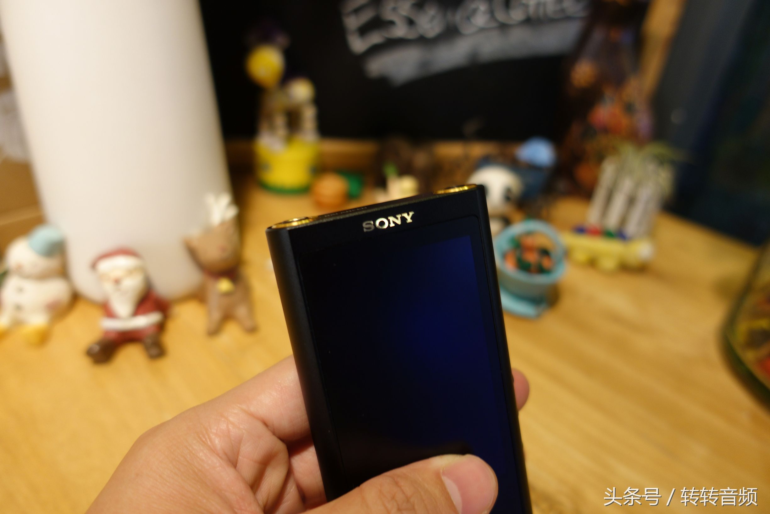 索尼zx300a和艾利和对比评测,索尼zx300a测评多少钱