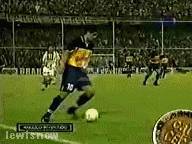 99.9%的人防不住的篮球过人,简单又实用的过人技巧足球