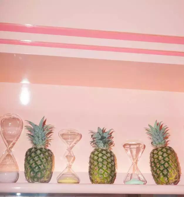 接棒原谅绿，鲑鱼粉怕是下半年最火的颜色！