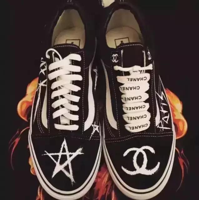 值得入手的联名vans,karllagerfeld鞋什么价