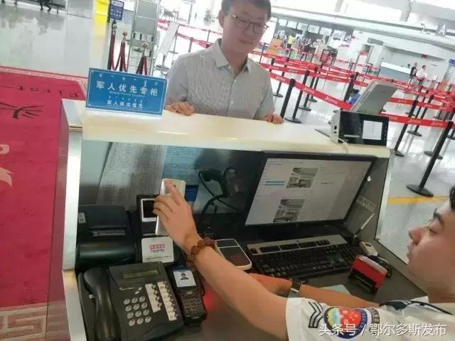 怎么办理托运行李机场有自助机,飞机自助机器办理行李托运