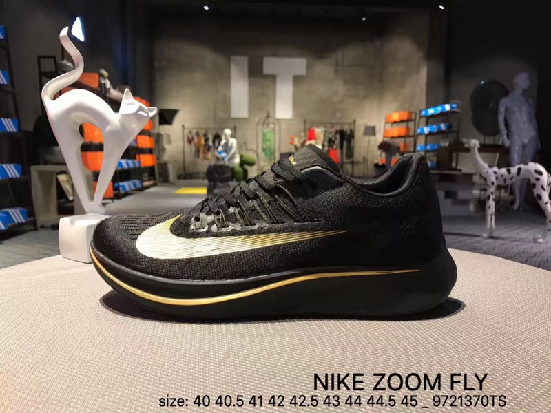 nike登月跑鞋适合跑步吗,nike登月鞋适合夏天穿吗