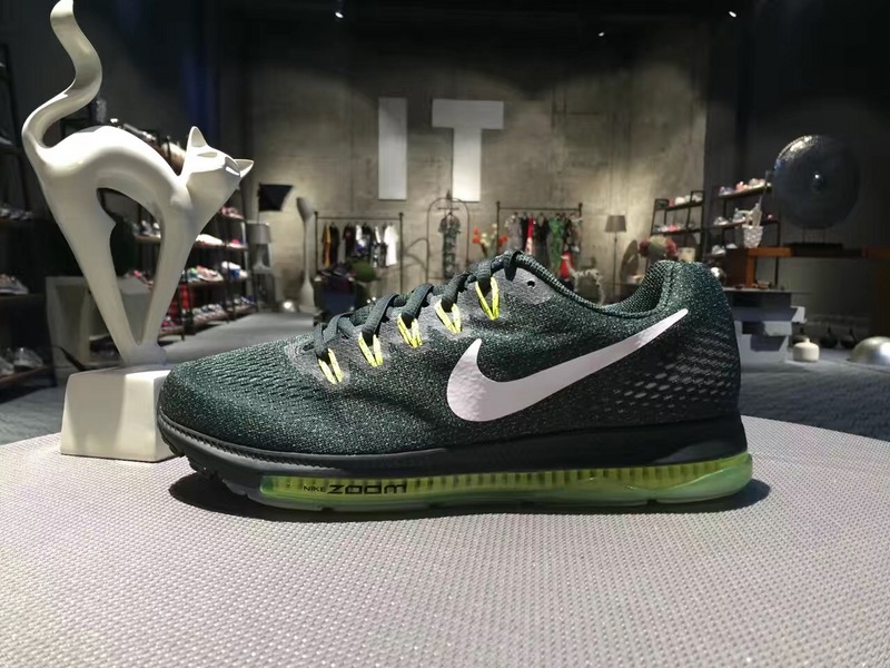 nike登月跑鞋适合跑步吗,nike登月鞋适合夏天穿吗