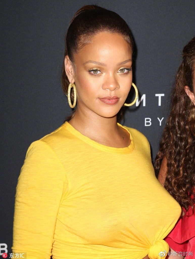 Rihanna的彩妆品牌正式开卖,日日人逢喜事幸福肥