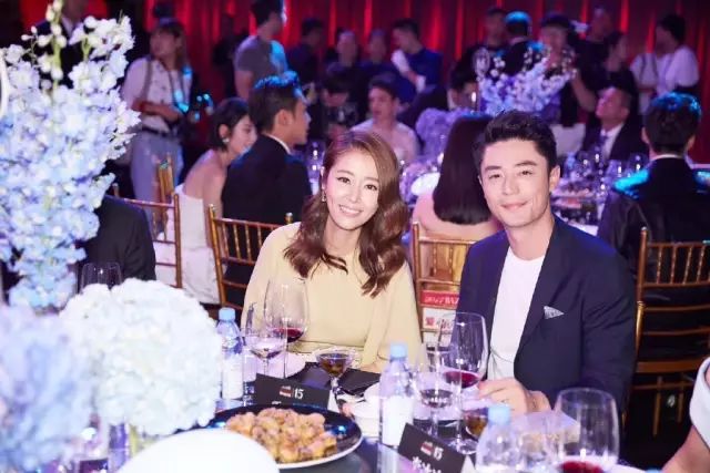 芭莎慈善夜的捐款到哪里了,芭莎慈善捐款名单曝光事件