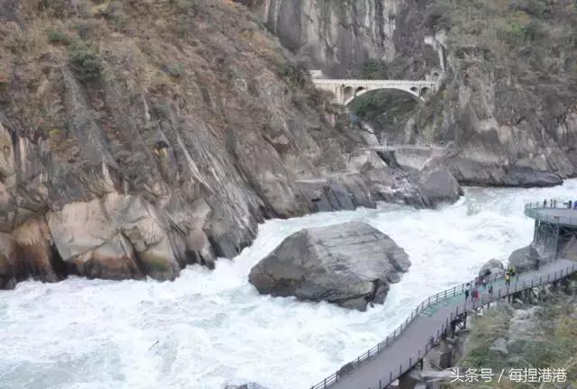 虎跳峡是云南必去之地,虎跳峡是贵州的著名峡谷吗