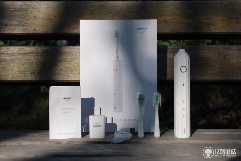 usmile声波电动牙刷如何使用,电动牙刷测评usmile智能声波
