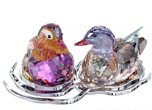 晶莹剔透的水晶宝石,晶莹剔透白水晶