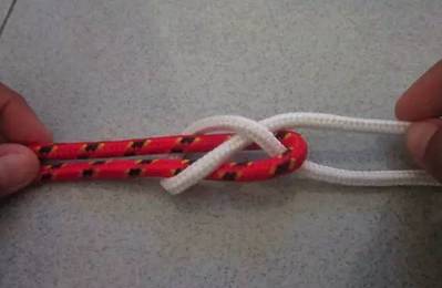 两根绳子最牢固的打结方法,竖吊坠绳子如何打结更牢固