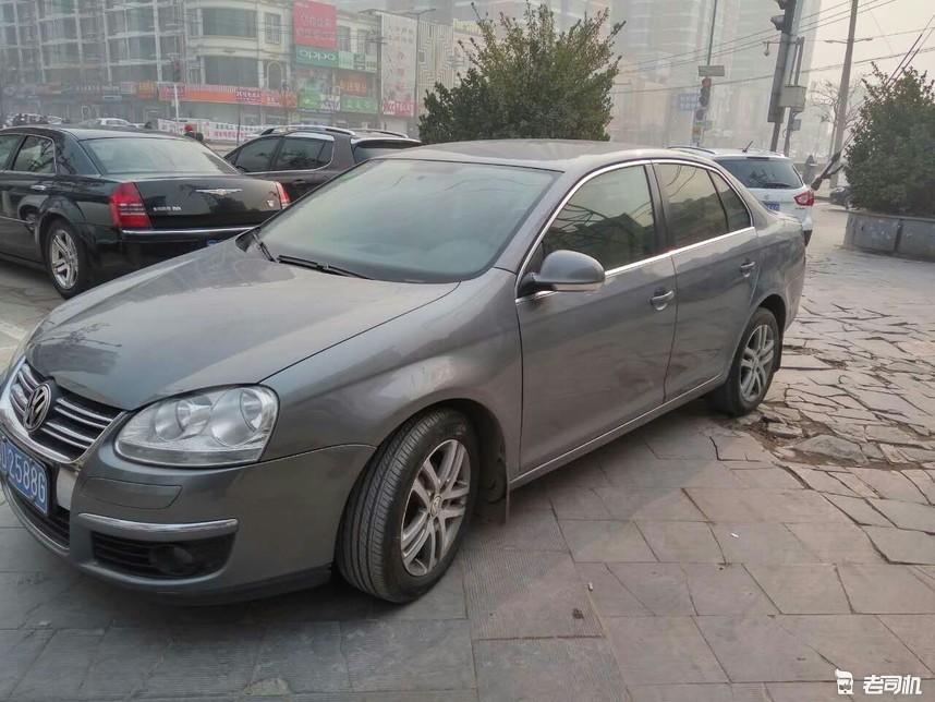 6万左右16款大众速腾1.4t二手价格,大学毕业几万块买什么车