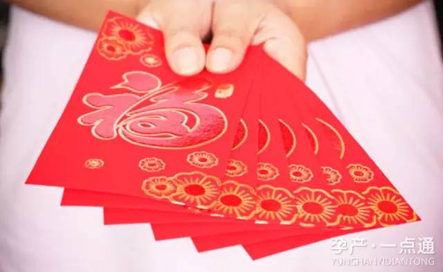 亲妈伺候月子和月嫂哪个好,月嫂和婆婆一起照顾月子