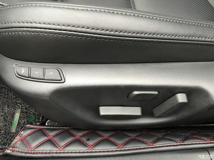 阿特兹换挡略有顿挫正常吗,阿特兹2.5蓝天运动版有拨片换挡