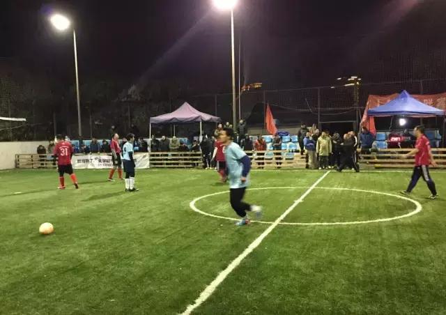 看看有什么好玩的旅游景点,有哪些好玩又好吃的旅游地方