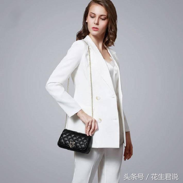 秋天是时候换一款优雅知性的包了
